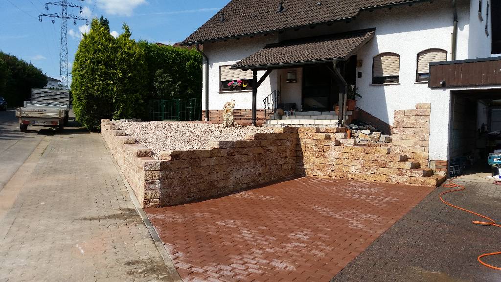 Blick auf das fertige Anwesen.